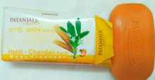 Мыло травяное натуральное Patanjali Haldi Chandan Kanti, 75 г