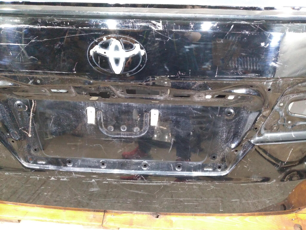 Крышка дверь багажника Toyota HiAce (H300) 19-22 Б/У Оригинал 6700526V40