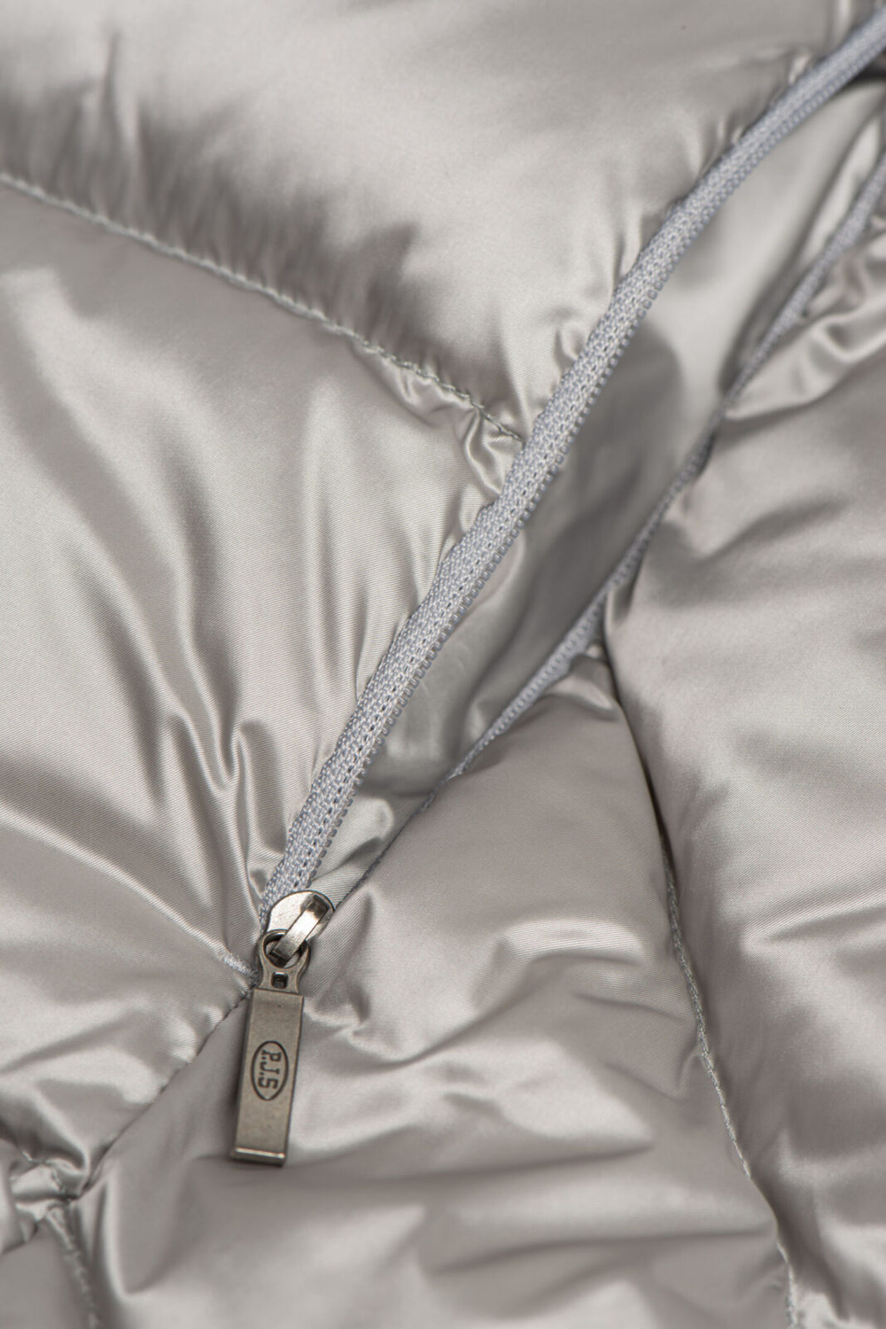 Куртка жен. PARAJUMPERS MARION 781 серебро