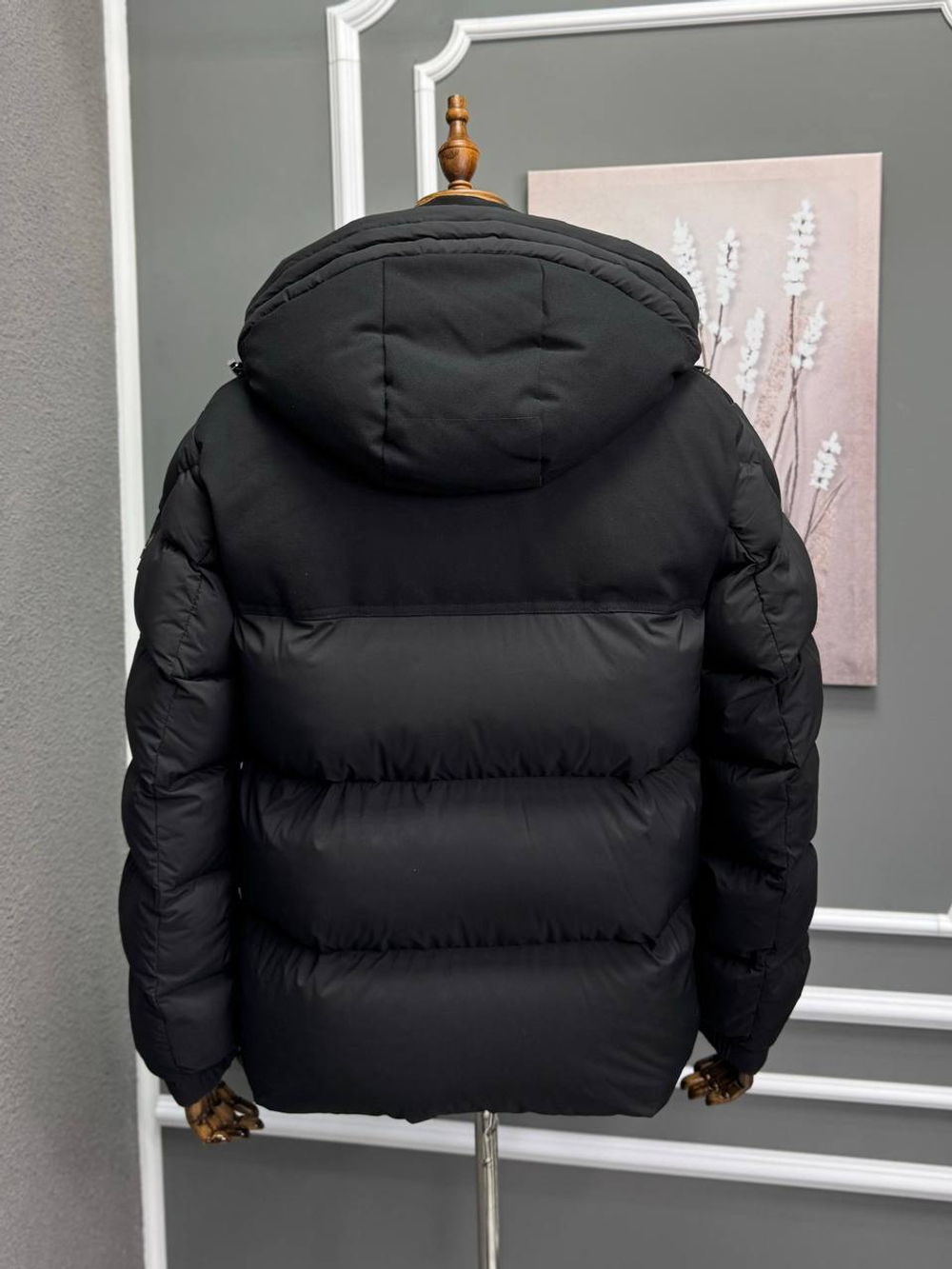 Пуховик Moncler