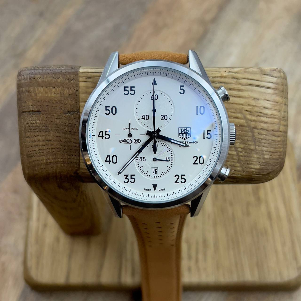 Часы Carrera