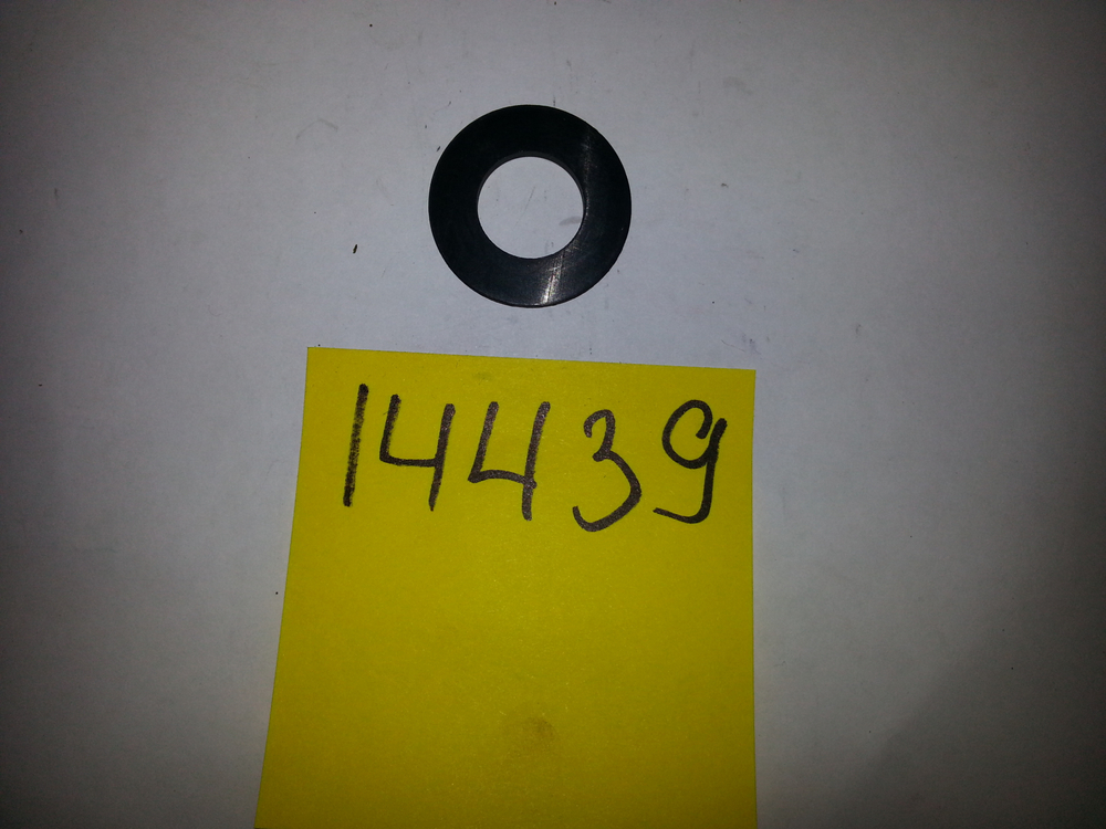 C-35-004-011 Резиновая шайба φ24*34*2