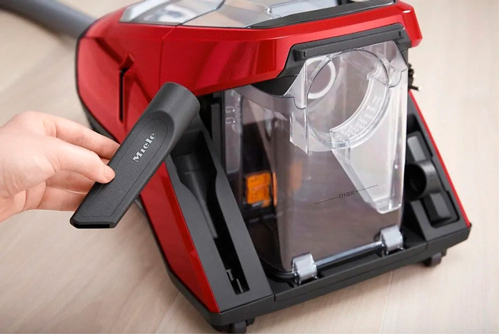 Пылесос Miele SKCF5 Blizzard CX1 Cat&Dog Powerline Rosso Mango