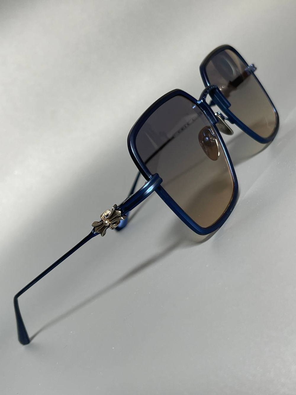Солнцезащитные очки Chrome Hearts