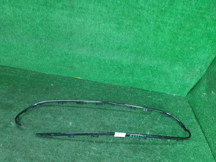 Накладка решетки радиатора Mercedes E w213 (20-23)