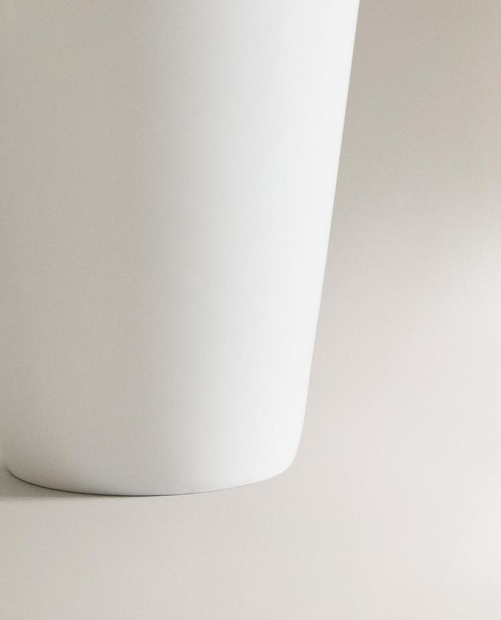 ZARA HOME ФАРФОРОВЫЙ СТАКАН ДЛЯ ЗУБНЫХ ЩЕТОК, БЕЛЫЙ