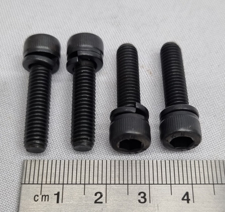 Винт крепления задней крышки корпуса 113SP39