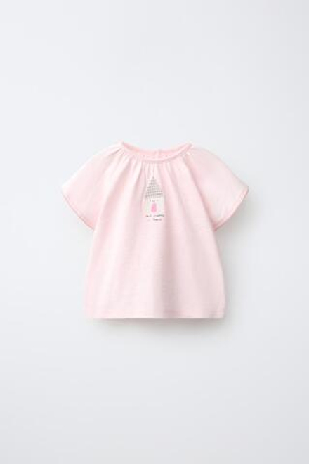 ZARA ФУТБОЛКА С ПРИНТОМ 'ДОМИК', РОЗОВЫЙ