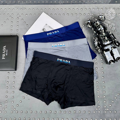Боксеры Prada