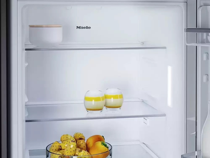 Встраиваемый холодильник Miele K 7115 E