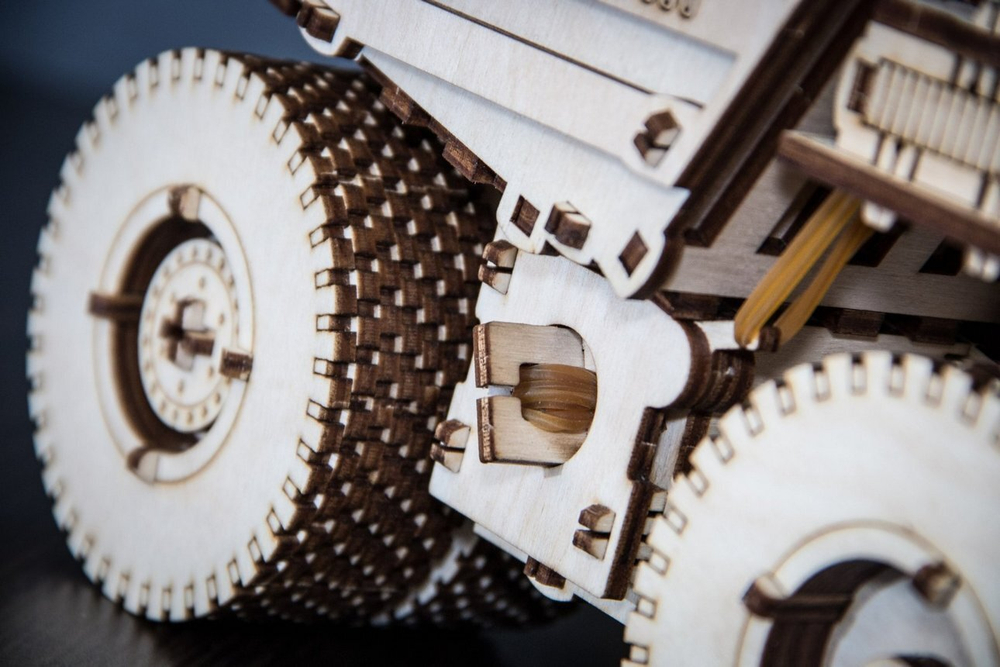 Белаз 75600 от Eco Wood Art - Деревянный конструктор, сборная механическая модель, 3D пазл