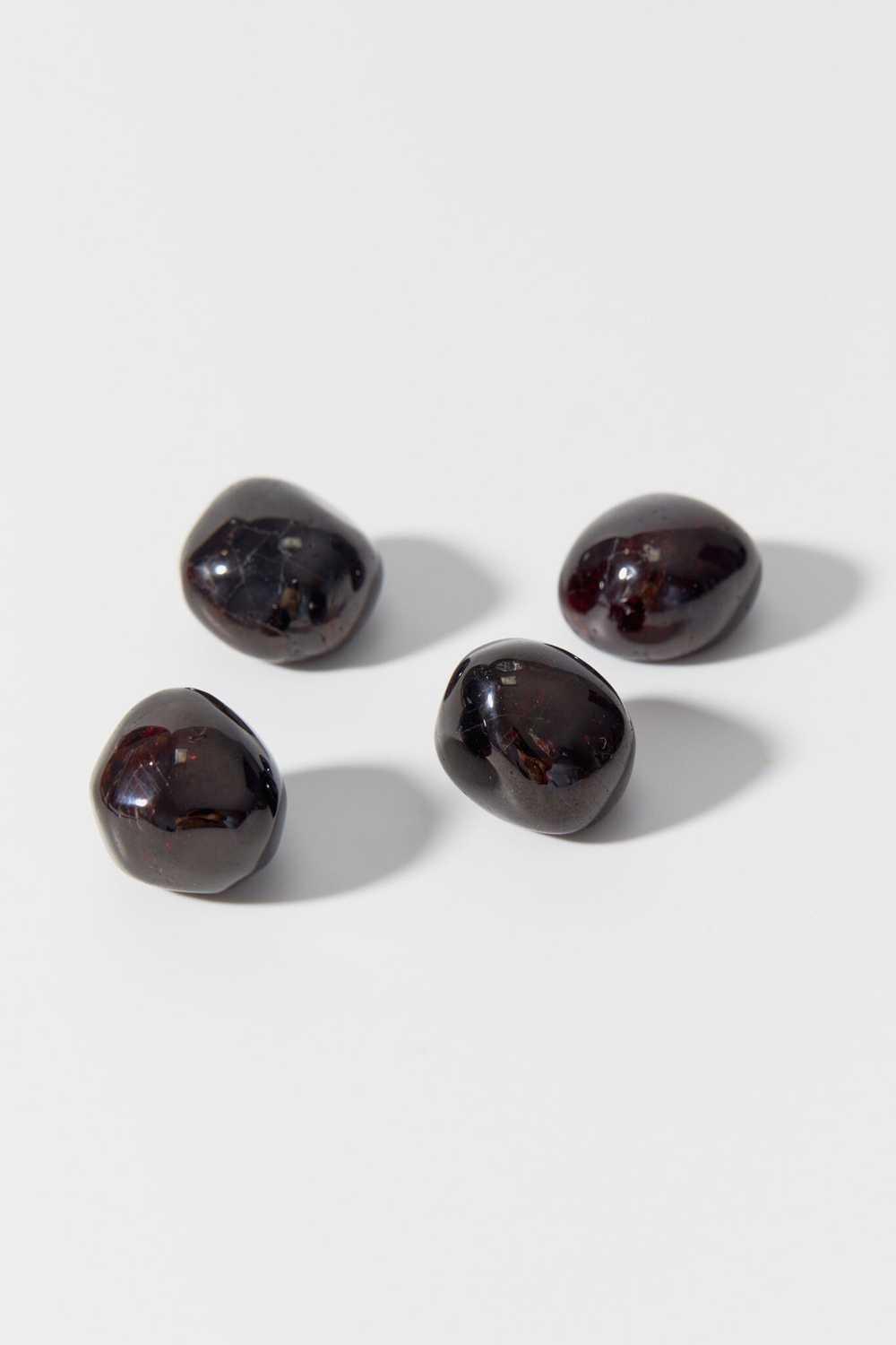 Гранат шлифованный