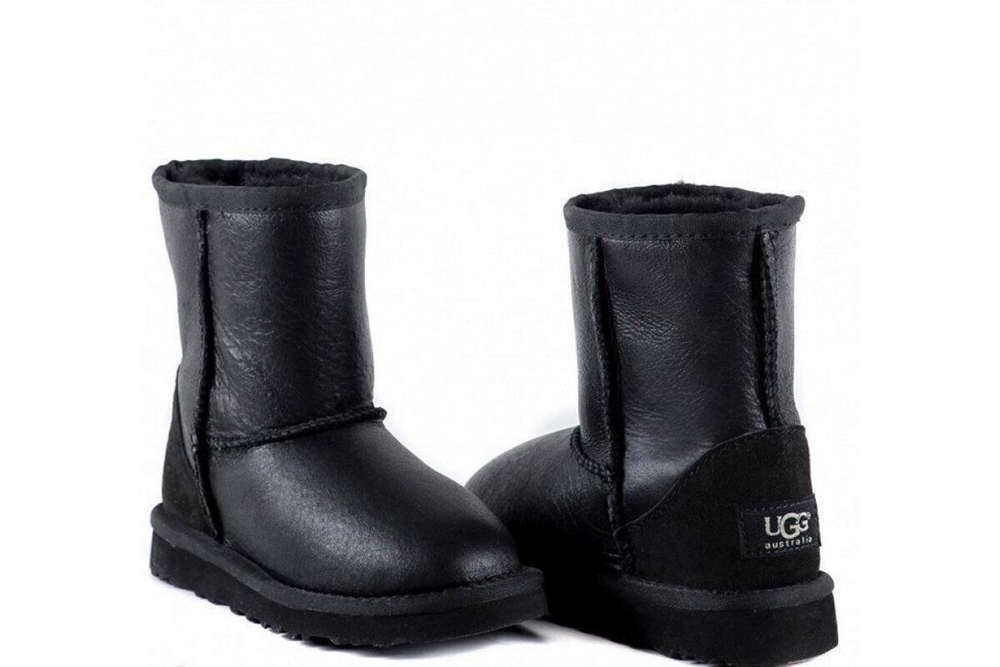 UGG Kids Classic Short Metallic Black