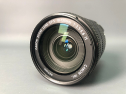 Canon EF-S 18-135 mm f/3.5-5.6 IS