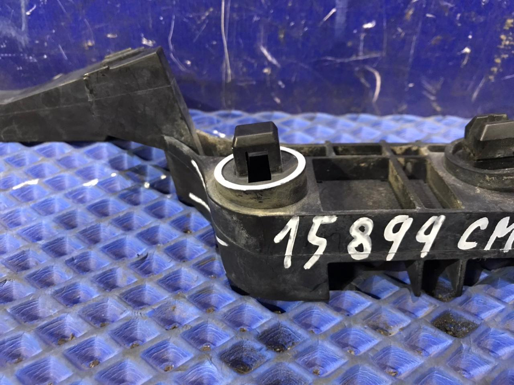 Крепление бампера переднее правое Honda ACCORD 2002-2008