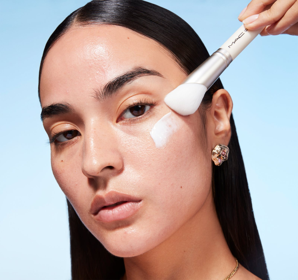 MAC Cosmetics  Hyper Real Skincanvas Balm - увлажняющий и укрепляющий крем для лица /   15  ml  / GTIN 773602640003