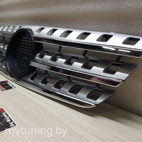 Решетка радиатора AMG CHROME-SILVER для Mercedes ML W163