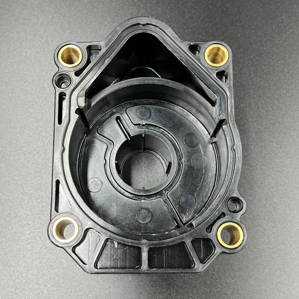 Корпус помпы охлаждения Suzuki DF150-175 (Suzuki)