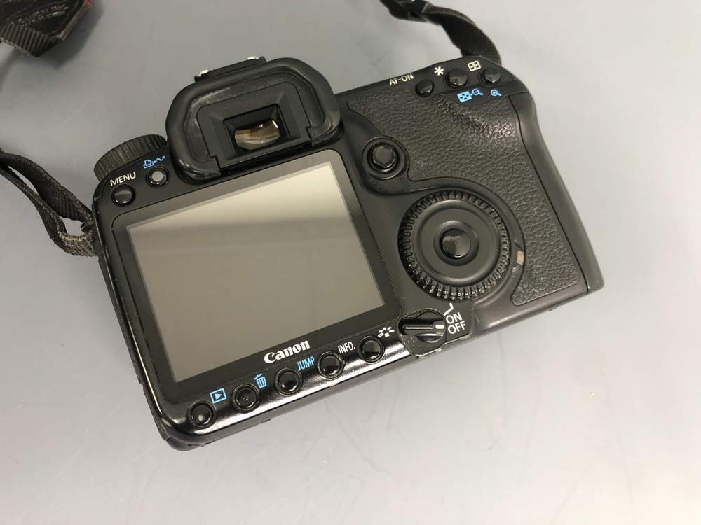 Canon EOS 40D 23.200 кадров