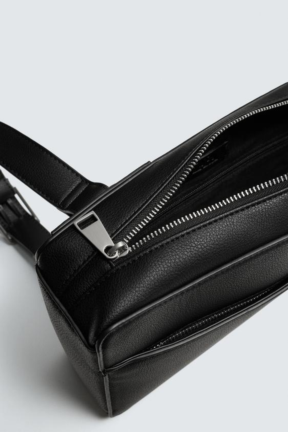 ZARA ВЕРТИКАЛЬНАЯ СУМКА ИЗ РЕЛЬЕФНОЙ ТКАНИ, ЧЕРНЫЙ