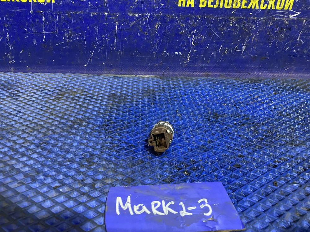 Датчик педали тормоза TOYOTA MARK 2 1999