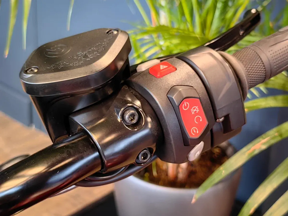 Triumph Rocket III R STORM 2024