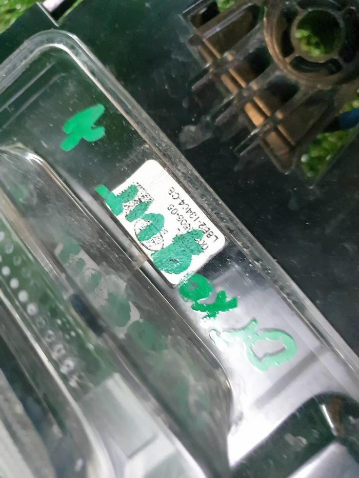 Фонарь правый Land-Rover Defender 2 L663 (2019-н.в.)