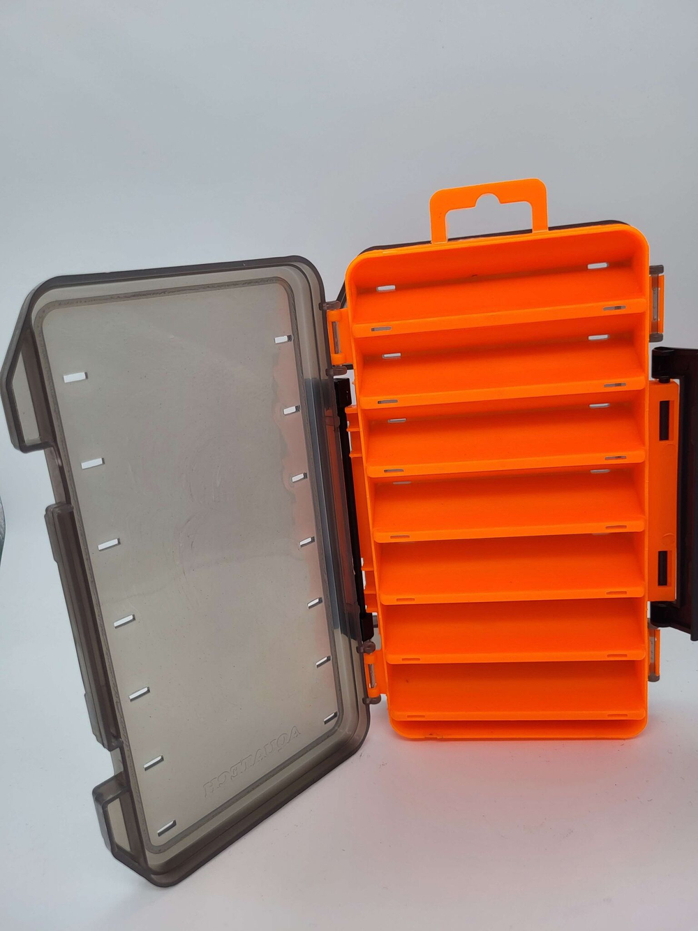 Коробка для воблеров двухсторонняя FisherLand 17300, оранжевая / органайзер рыболовный для балансиров, снастей, блесен, приманки, попперов. Товар уцененный