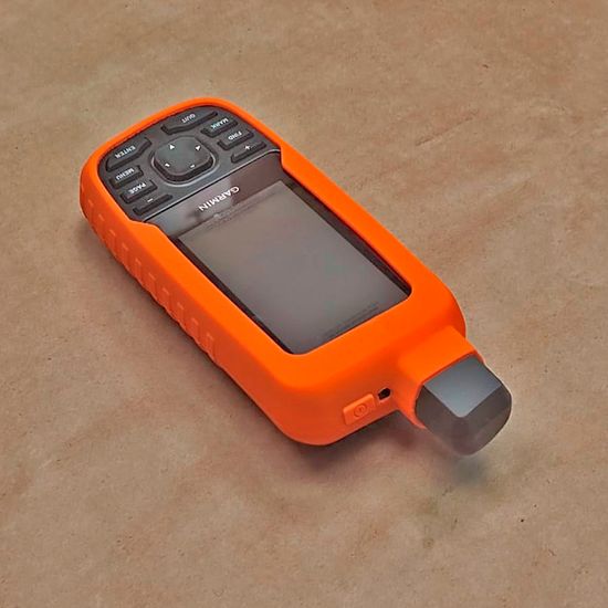 Чехол для Garmin GPSMAP 67/66 силиконовый (Оранжевый)