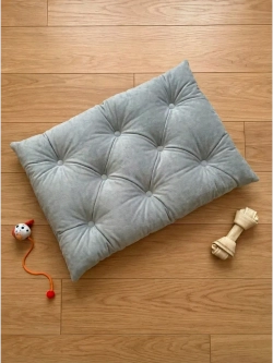 Лежанка для кошек и собак