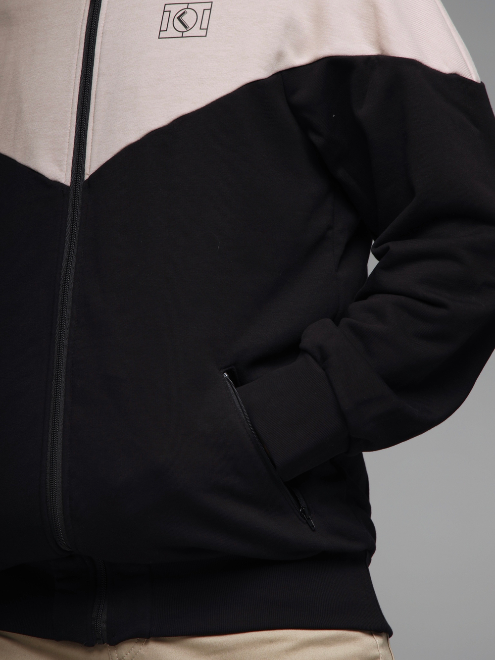 Толстовка бомбер олимпийка Город Горькй черный бежевый бежевая черная