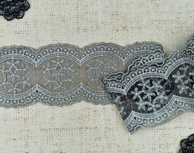 Вышивка на сетке люрекс, ш. 8 см, чёрный с серебром