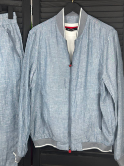 Мужской прогулочный костюм Kiton