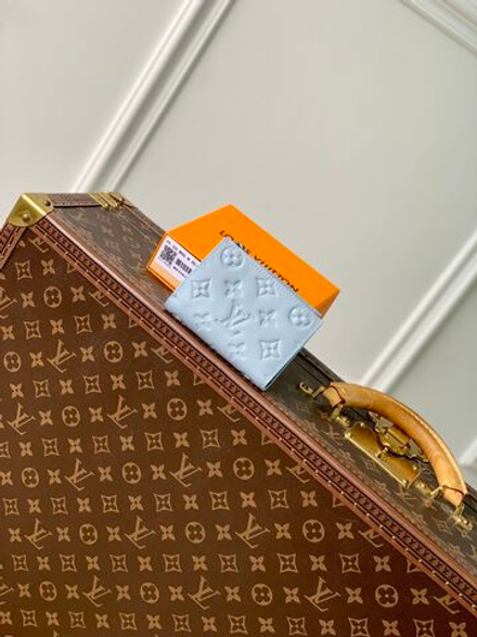 Louis Vuitton Lisa Wallet
