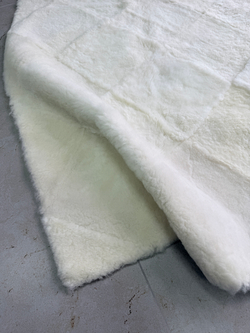 Ковер прямоугольный натуральный мех овчина, 220 х 200 см.