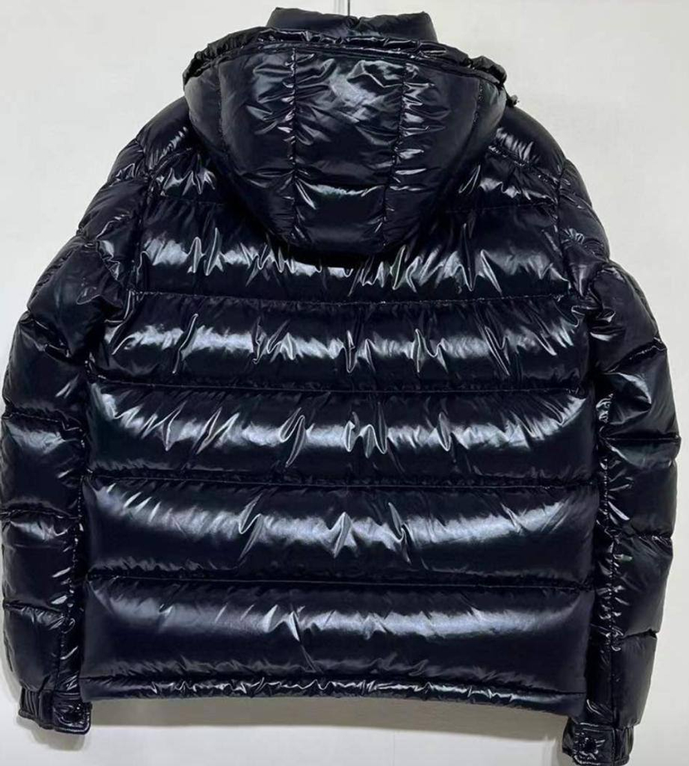Пуховик Moncler