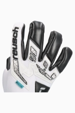 Вратарские перчатки Reusch Attrakt Freegel Gold X