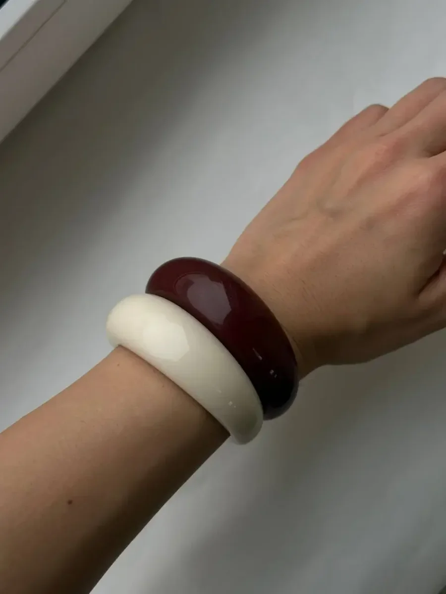 Браслет из смолы полукруг