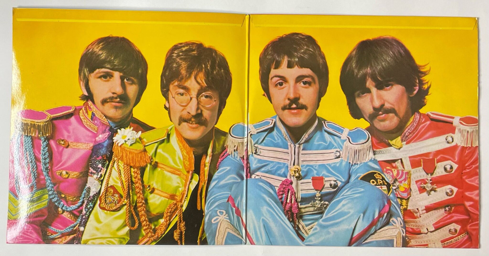 Винтажная виниловая пластинка LP The Beatles Sgt. Pepper's Lonely Hearts Club Band (France 1971)