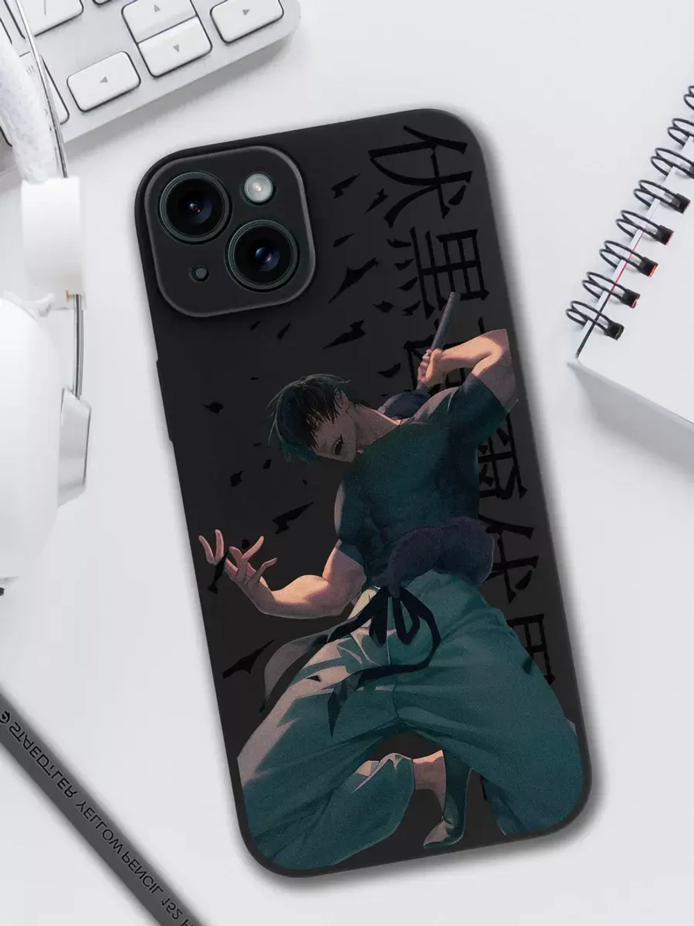 Чехол на iPhone 15 Plus с принтом