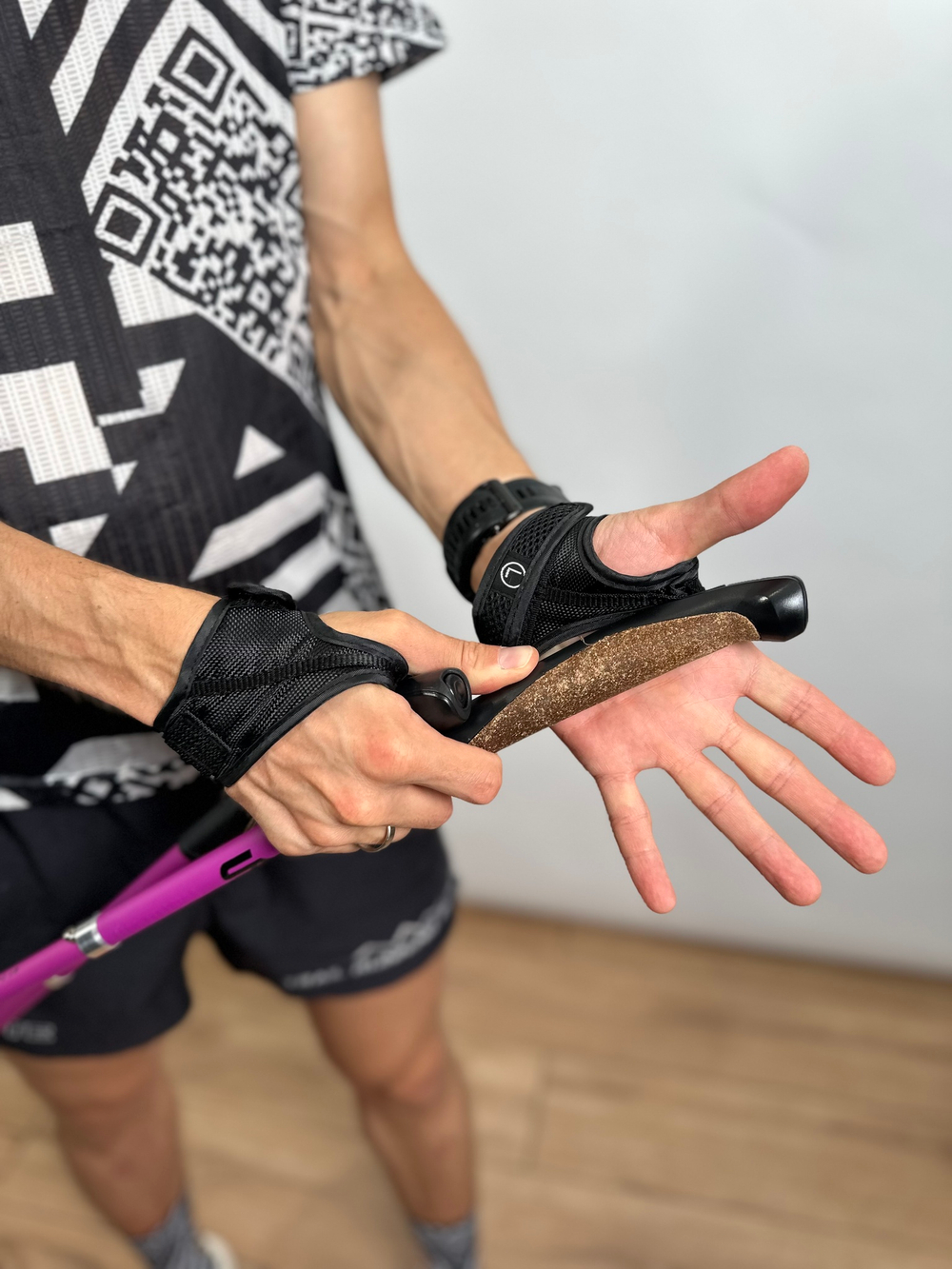 Палки для трейлраннинга TRS Fast TRAIL 2024 (розовый цвет)