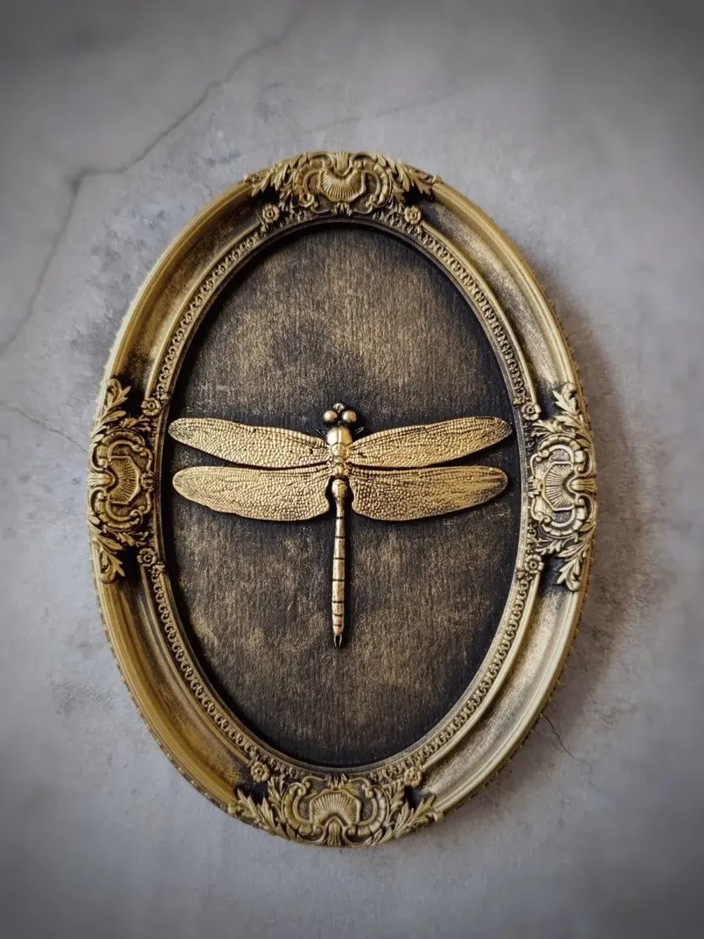 Барельеф на стену из гипса Стрекоза