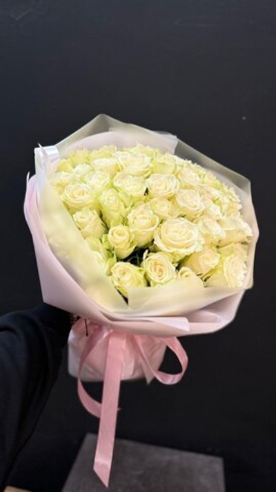 Белый букет из роз