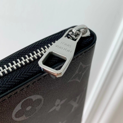 Louis Vuitton Zippy Vertical Wallet