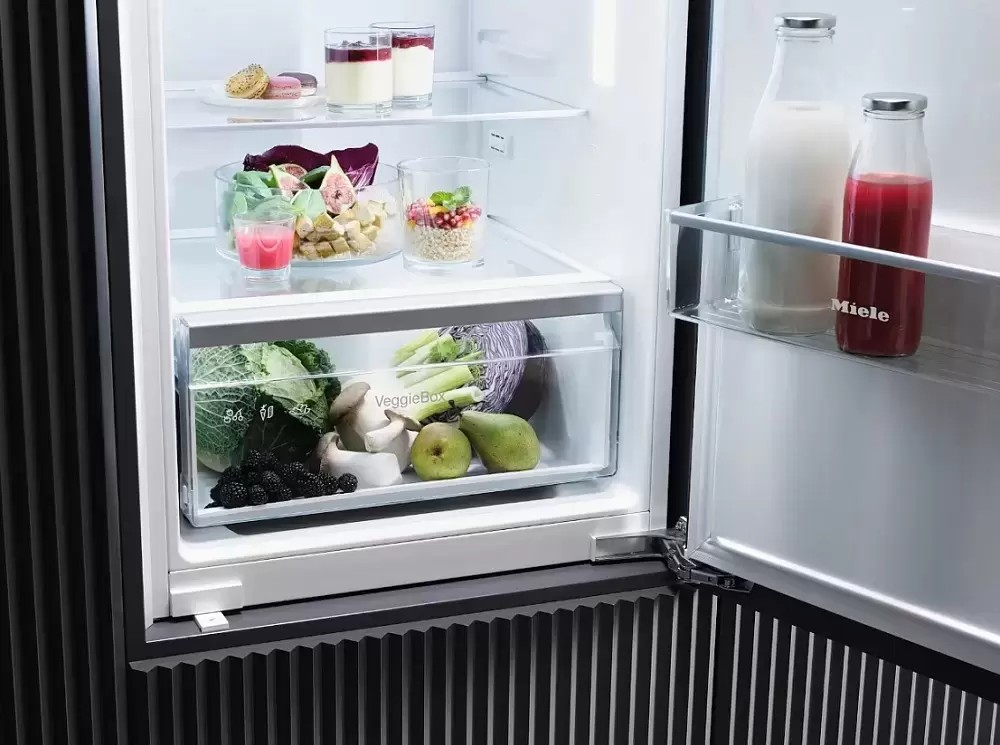 Встраиваемый холодильник Miele K 7115 E