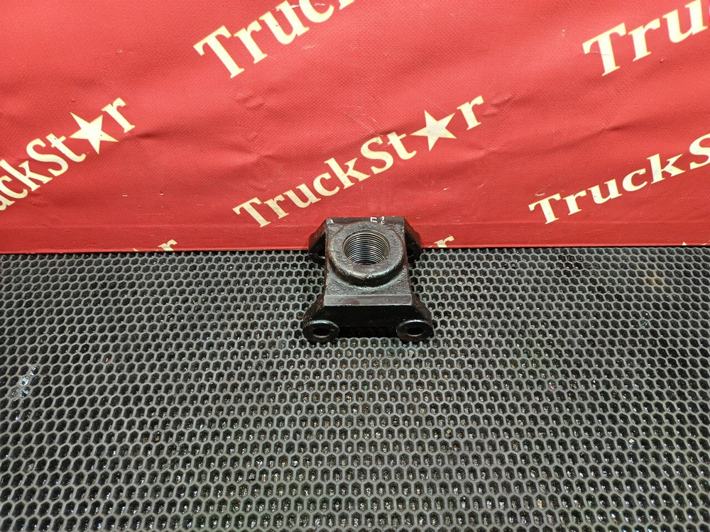 Кронштейн буксировочный 2023г