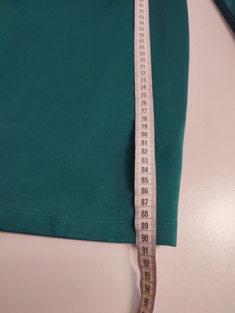 Платье элегантное с декором 48 размер