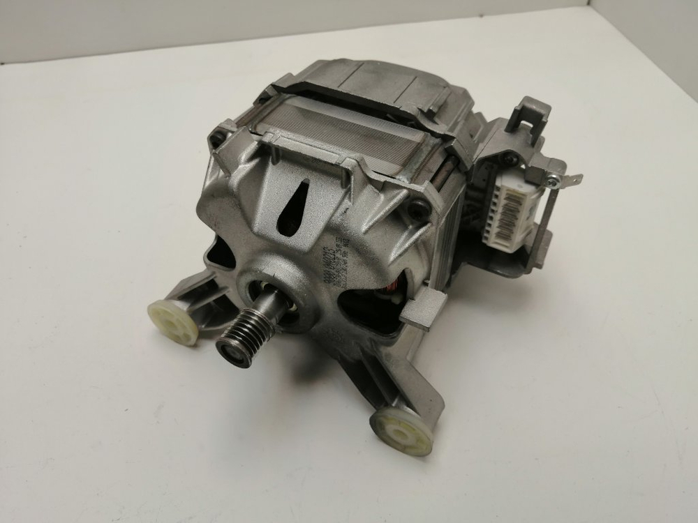WLX20362OE/19 кт116 Двигатель для стиральной машины Bosch WLX20362OE б/у