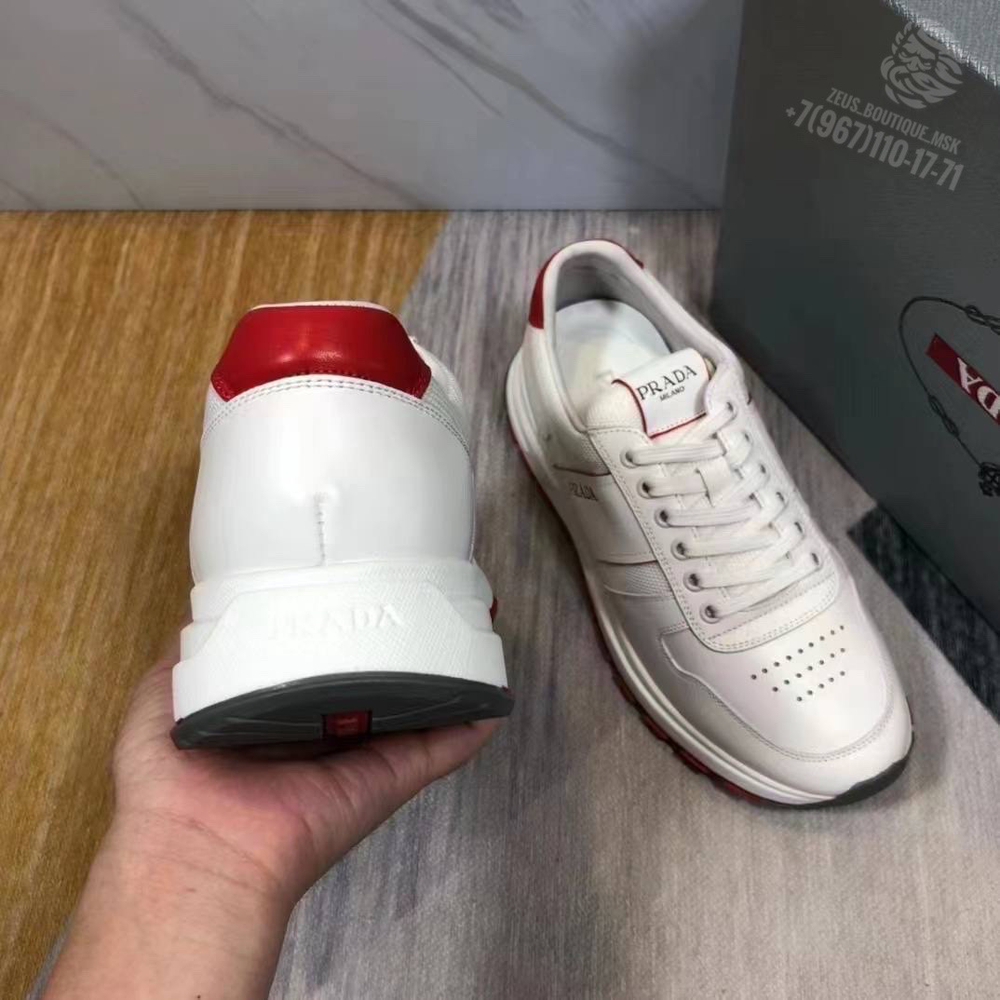 Кроссовки Prada