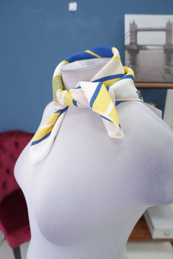 Платок в полоску